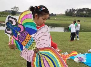 木兰草原亲子风筝节——新乔坐标城双语艺术幼儿园